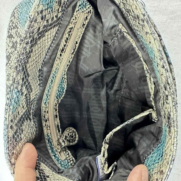Jennifer Lopez Blue Snakeskin Shoulder Bag with Chain Strap - Picture 6 of 8